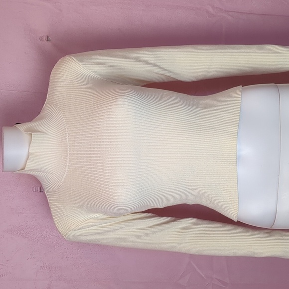Nasty Gal Ribbed Open Tie Back Knitted Turtleneck Sweater in Cream size 6 - Picture 1 of 7